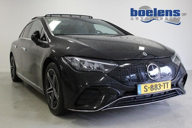 Zwart (metallic) Occasion 2023 Mercedes EQE300 AMG line Sedan | € 35.432 - Afbeelding 1/4