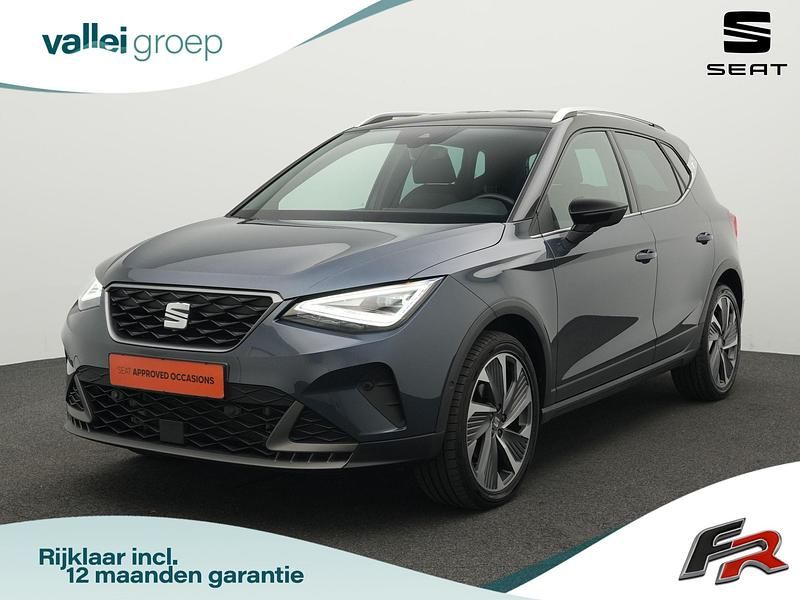 Grijs Gebruikt 2023 Seat Arona FR SUV | € 21.400 (Eerlijke prijs) - Afbeelding 1/4