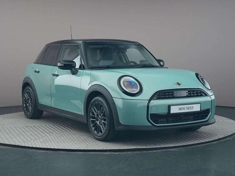 Occasion Mini Cooper Classic 156 PK (114 kW) 2025 Groen Hatchback