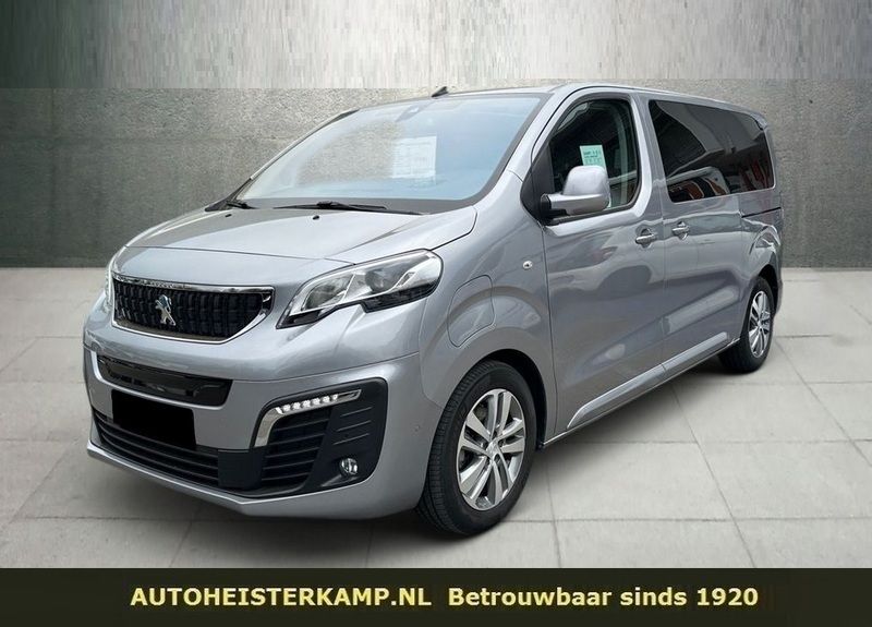 Grijs Gebruikt 2021 Peugeot e-Traveller Business-Line MPV | € 39.930 - Afbeelding 1/4