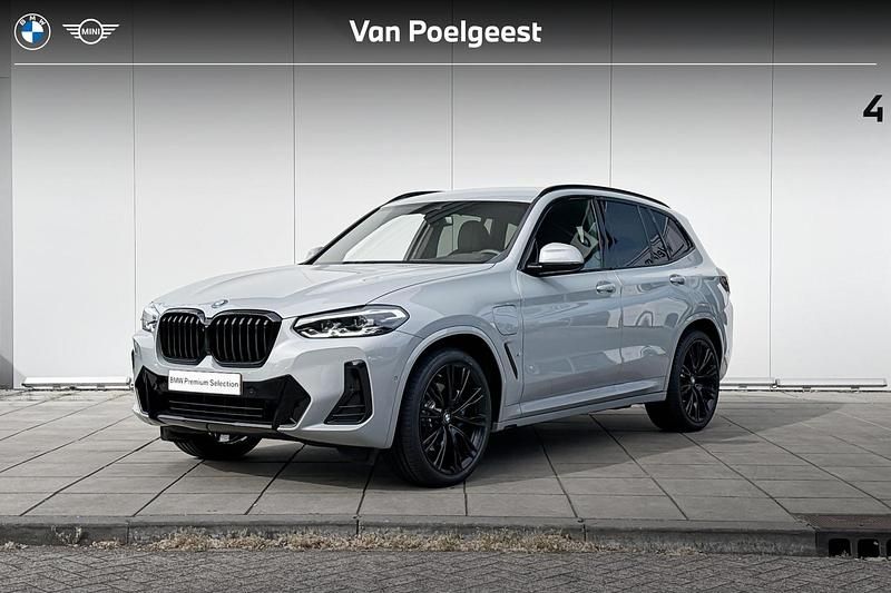 M brooklyn grau Gebruikt 2024 BMW X3 Comfort Edition SUV | € 59.900 (Goede deal) - Afbeelding 1/4