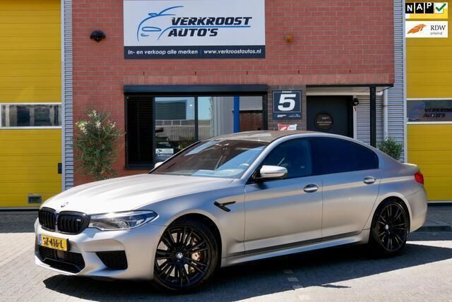 Grijs Gebruikt 2018 BMW M5 Sport Line Sedan | € 65.945 (Iets duurder) - Afbeelding 1/4