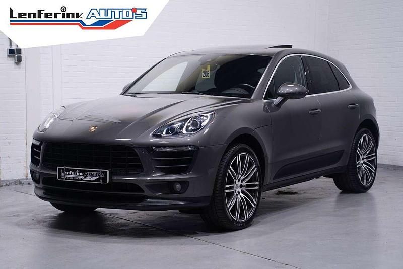 Noir etoile Occasion 2015 Porsche Macan SUV | € 32.800 (Eerlijke prijs) - Afbeelding 1/4