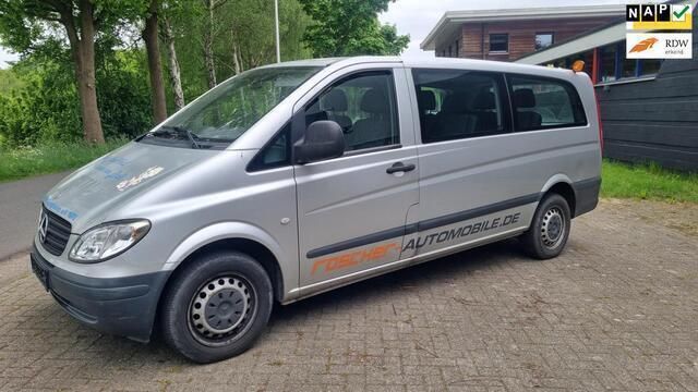 Rood Gebruikt 2006 Mercedes Vito MPV | € 6.750 - Afbeelding 1/4
