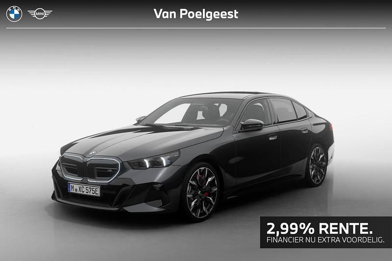 M carbonschwarz metallic (416) (zwart metallic) Nieuw 2025 BMW i5 M Sport Sedan | € 120.879 - Afbeelding 1/4