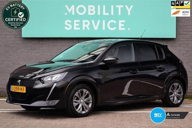 Zwart Gebruikt 2020 Peugeot e-208 Allure Hatchback | € 12.864 (Eerlijke prijs) - Afbeelding 1/4