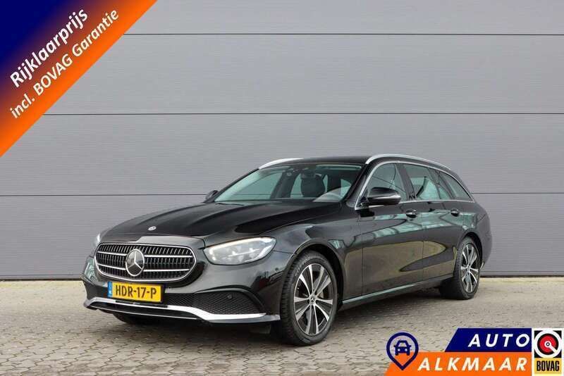 Zwart Gebruikt 2023 Mercedes E300 Avantgarde Stationwagen | € 47.900 (Eerlijke prijs) - Afbeelding 1/4