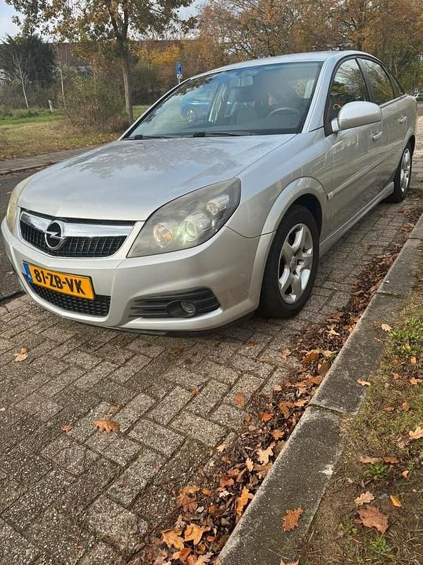 Gebruikt 2007 Opel Vectra GTS | € 1.550 - Afbeelding 1/4