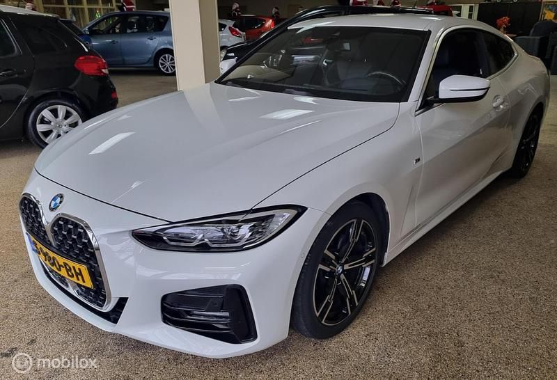 Wit Occasion 2023 BMW 420 Executive Coupé | € 36.950 - Afbeelding 1/4