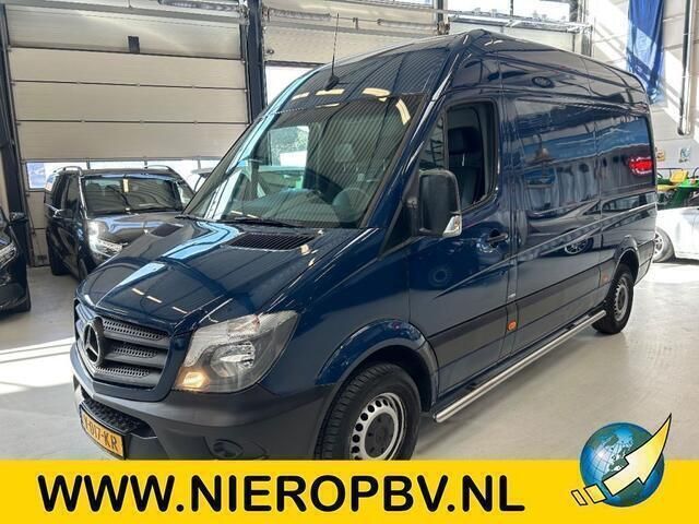 Blauw Gebruikt 2018 Mercedes Sprinter Van | € 17.750 (Duur) - Afbeelding 1/4