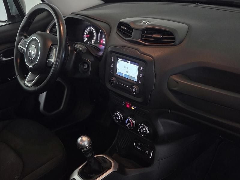 Occasion Jeep Renegade Longitude 140 PK (102 kW) 2015 Grijs SUV