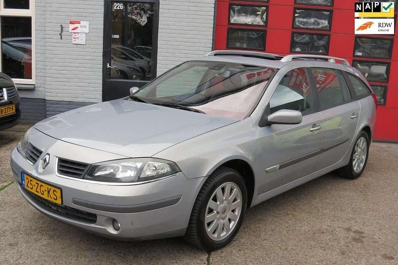 Beige Gebruikt 2008 Renault Laguna GrandTour Stationwagen | € 1.750 - Afbeelding 1/4