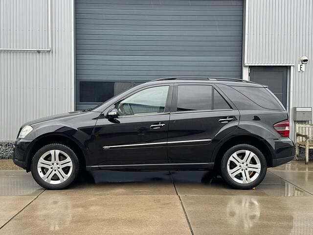 Occasion Mercedes 500 306 PK (225 kW) 2007 Zwart (metallic) SUV