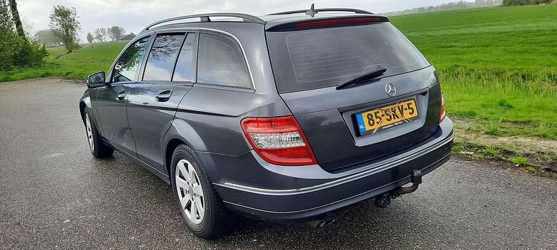 Zilver Occasion 2008 Mercedes C200 Stationwagen | € 2.899 - Afbeelding 1/4
