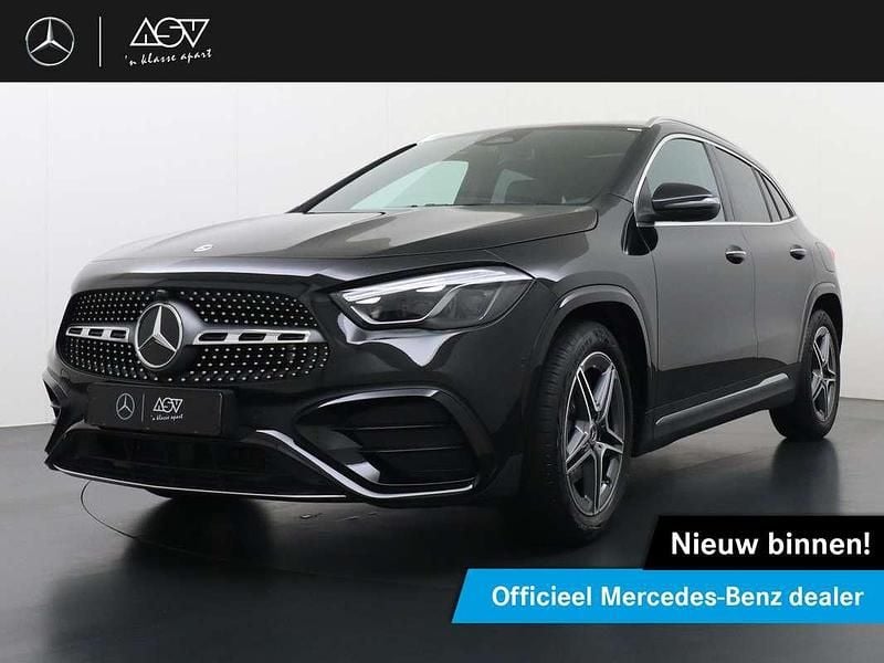 Zwart Nieuw 2025 Mercedes GLA180 Business SUV | € 57.254 (Goede deal) - Afbeelding 1/4