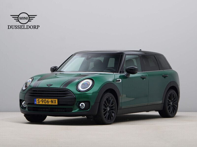 Groen Gebruikt 2023 Mini Cooper Clubman Stationwagen | € 43.339 - Afbeelding 1/4