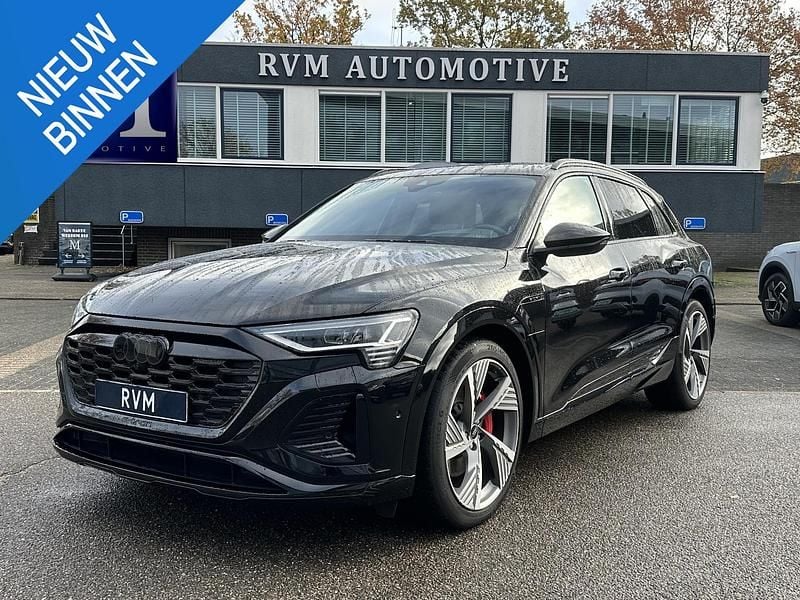 Zwart Gebruikt 2023 Audi Q8 e-tron S-Line SUV | € 58.889 (Super prijs) - Afbeelding 1/4