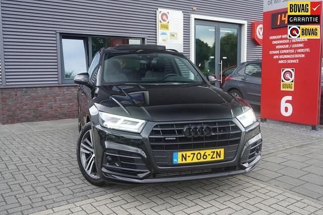 Zwart Gebruikt 2018 Audi Q5 Black Edition SUV | € 28.650 (Iets duurder) - Afbeelding 1/4