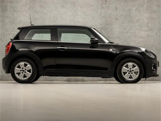Occasion Mini Cooper Sport 136 PK (100 kW) 2018 Zwart (metallic) Hatchback