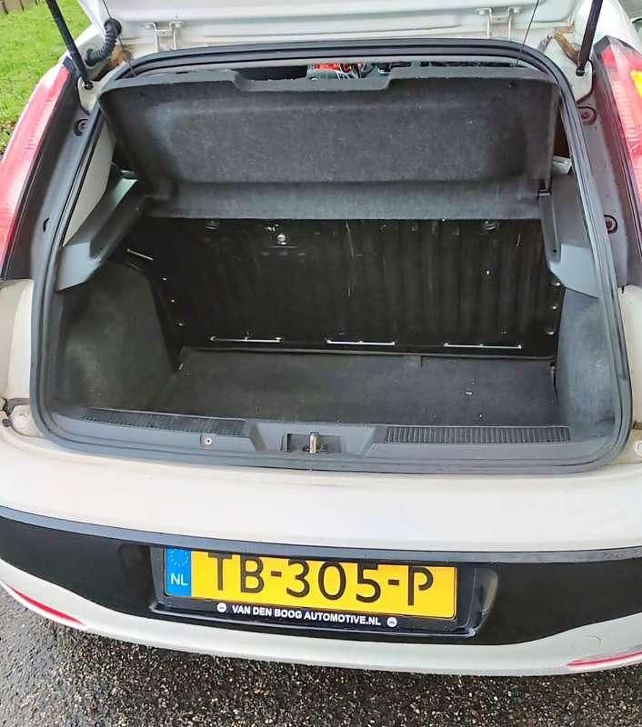 Occasion Fiat Punto Business 77 PK (56 kW) 2011 Wit MPV