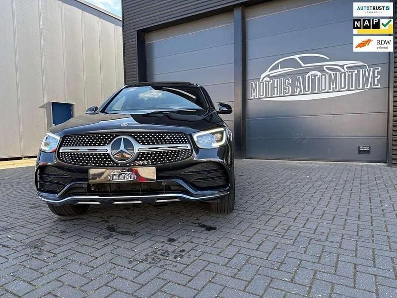Grijs Gebruikt 2020 Mercedes GLC300e Advantage SUV | € 37.950 (Goede deal) - Afbeelding 1/4