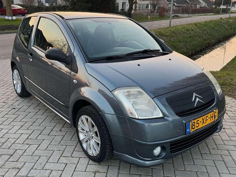 Grijs Gebruikt 2007 Citroën C2 Hatchback | € 1.650 (Eerlijke prijs) - Afbeelding 1/4