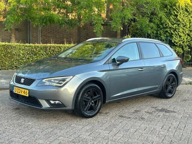 Grijs Gebruikt 2014 Seat Leon ST Ecomotive Stationwagen | € 7.450 (Eerlijke prijs) - Afbeelding 1/4
