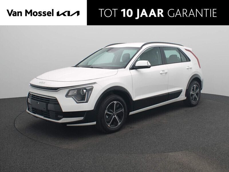 Wit Nieuw 2025 Kia Niro SUV | € 33.440 (Super prijs) - Afbeelding 1/4