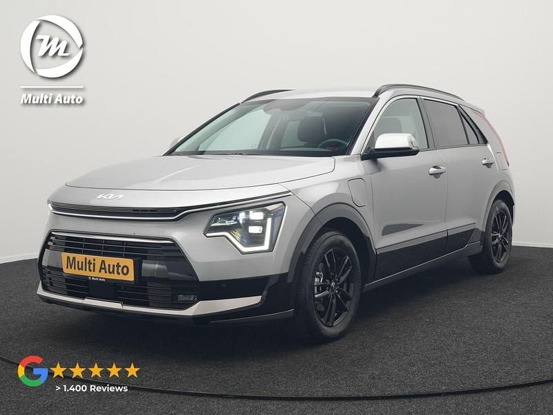 Grijs Gebruikt 2022 Kia Niro SUV | € 28.940 (Goede deal) - Afbeelding 1/3