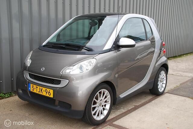 Grijs Gebruikt 2010 Smart ForTwo Coupé Passion Coupé | € 3.750 (Eerlijke prijs) - Afbeelding 1/4