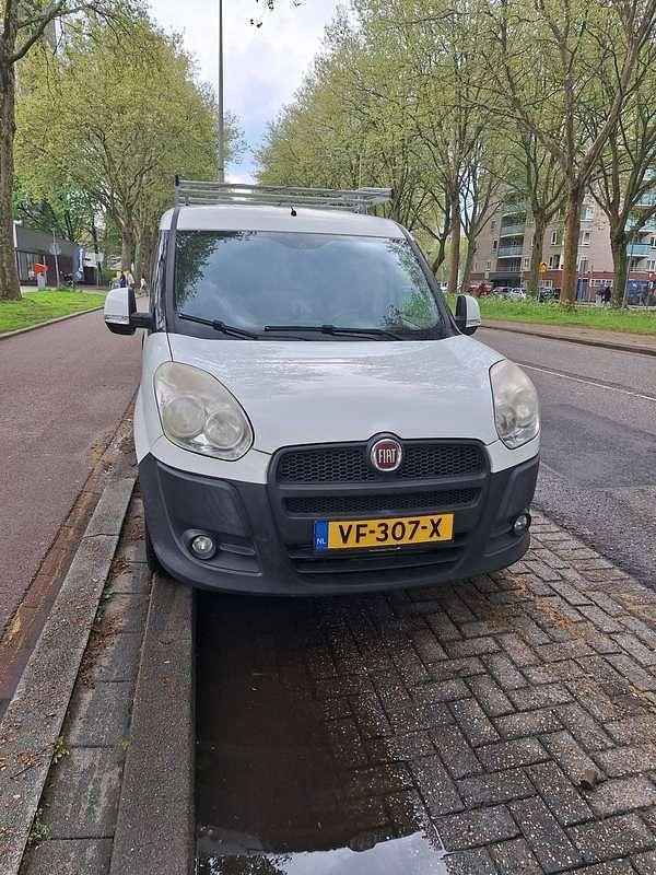 Wit Gebruikt 2013 Fiat Doblò MPV | € 3.999 (Eerlijke prijs) - Afbeelding 1/4