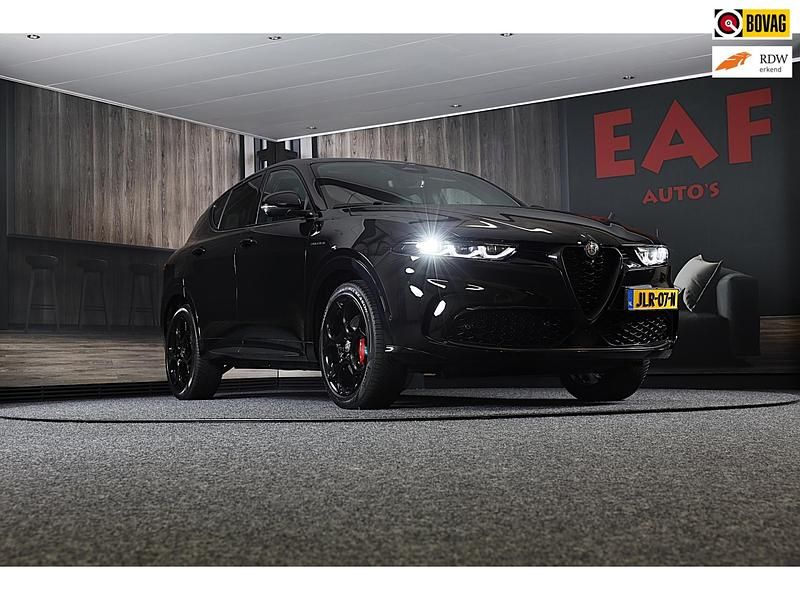 Zwart Gebruikt 2024 Alfa Romeo Tonale Veloce SUV | € 35.850 (Eerlijke prijs) - Afbeelding 1/4