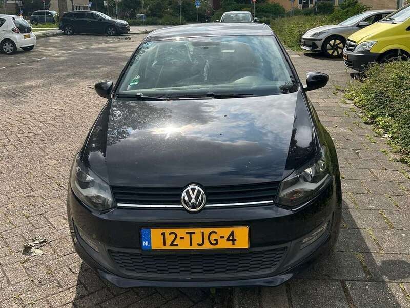 Zwart Gebruikt 2012 VW Polo Comfortline Hatchback | € 4.000 (Super prijs) - Afbeelding 1/4