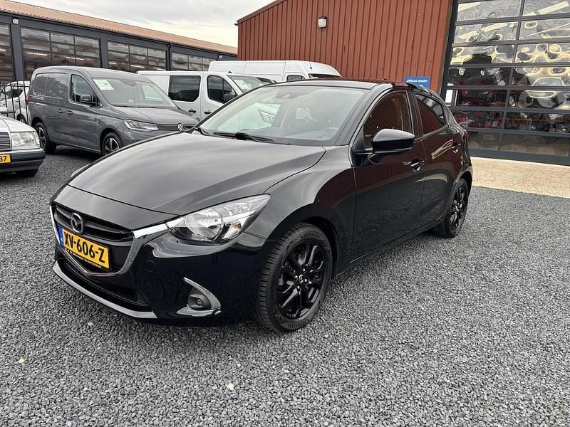 Zwart Gebruikt 2019 Mazda 2 Inclusive Hatchback | € 14.950 (Eerlijke prijs) - Afbeelding 1/4