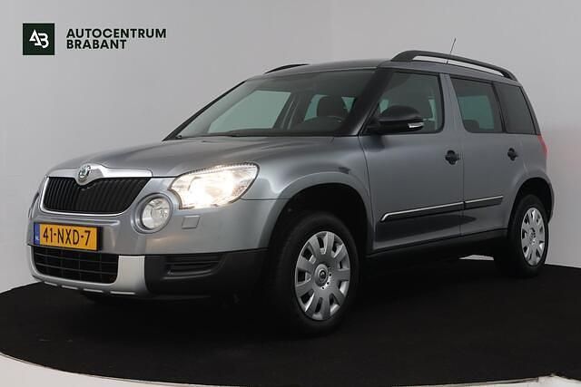Grijs Gebruikt 2010 Skoda Yeti Active SUV | € 4.945 (Eerlijke prijs) - Afbeelding 1/4