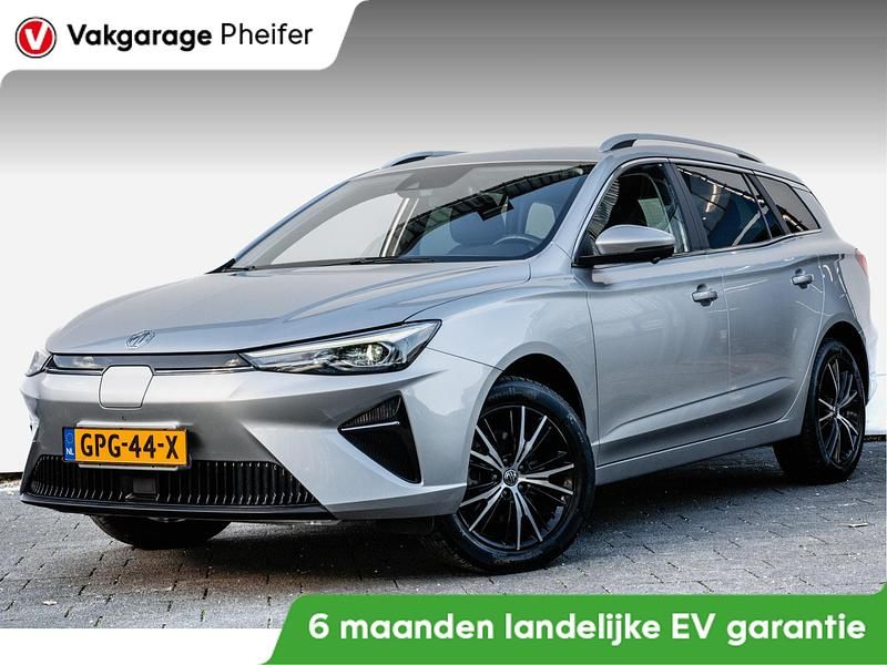 Grijs Gebruikt 2023 MG MG5 EV Long Range Luxury Stationwagen | € 19.940 (Goede deal) - Afbeelding 1/3