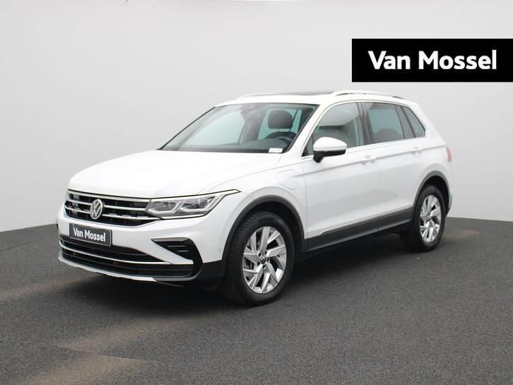 Wit Gebruikt 2023 VW Tiguan Elegance SUV | € 35.700 (Eerlijke prijs) - Afbeelding 1/4