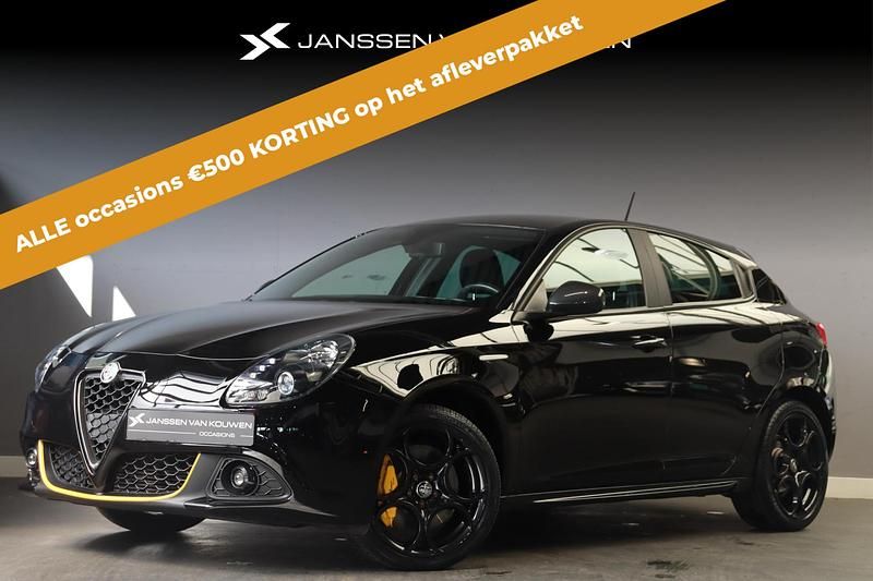 Zwart Gebruikt 2020 Alfa Romeo Giulietta Hatchback | € 20.795 - Afbeelding 1/4