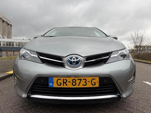 Occasion Toyota Auris Hybrid Executive 99 PK (72 kW) 2014 Grijs Hatchback
