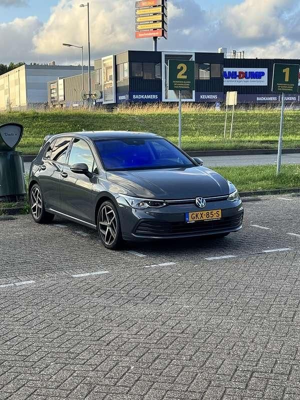 Occasion VW Golf VIII R-line 150 PK (110 kW) 2020 Grijs Stationwagen