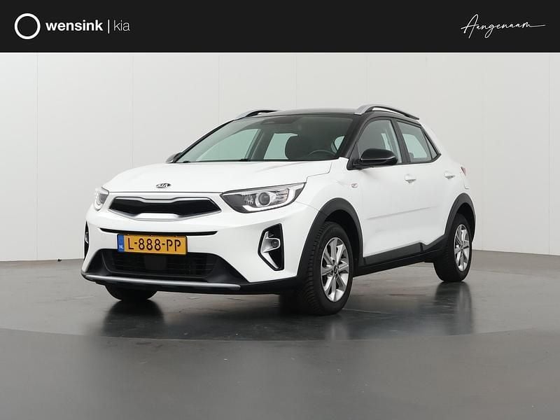 Wit Gebruikt 2021 Kia Stonic SUV | € 16.735 (Eerlijke prijs) - Afbeelding 1/4