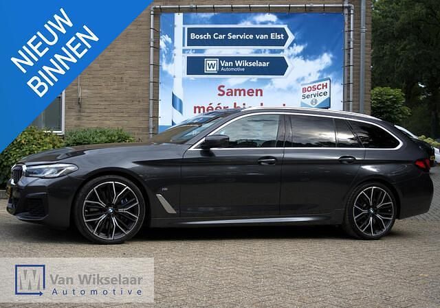Grijs Gebruikt 2021 BMW 540 Executive Stationwagen | € 54.950 (Iets duurder) - Afbeelding 1/4