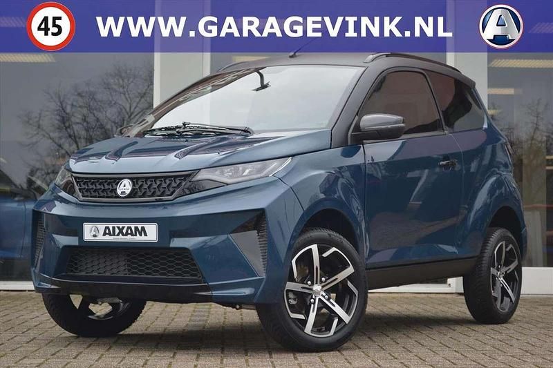 Zilver Gebruikt 2023 Aixam Crossover Premium Hatchback | € 19.039 (Goede deal) - Afbeelding 1/4