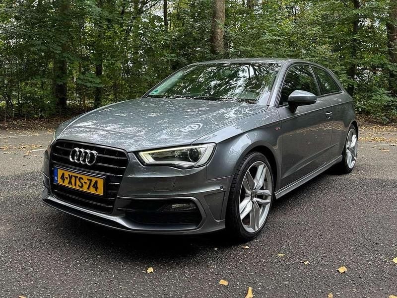 Grijs Gebruikt 2013 Audi A3 Stationwagen | € 8.500 (Goede deal) - Afbeelding 1/4