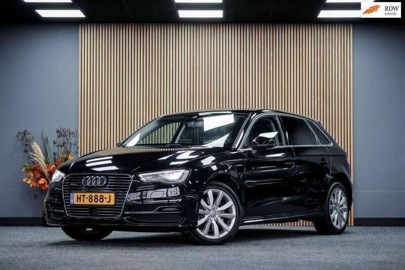 Zwart Gebruikt 2015 Audi A3 Sportback e-tron Ambition Sedan | € 14.950 (Eerlijke prijs) - Afbeelding 1/4