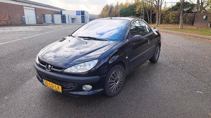 Occasion 2002 Peugeot 206 CC Cabriolet | € 699 (Goede deal) - Afbeelding 1/4