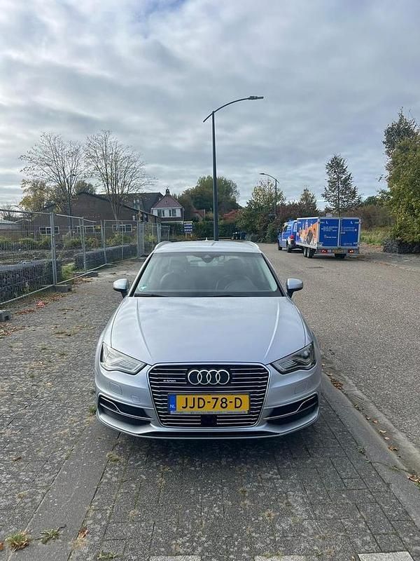 Gebruikt 2016 Audi e-tron SUV | € 14.750 - Afbeelding 1/4