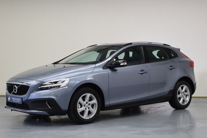 Blauw Gebruikt 2017 Volvo V40 CC Stationwagen | € 16.950 (Eerlijke prijs) - Afbeelding 1/4