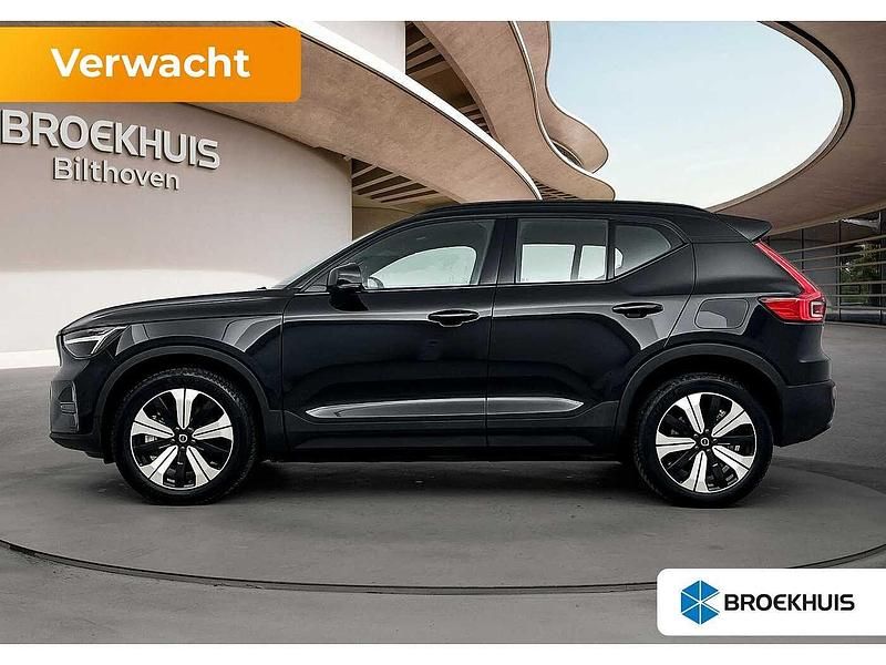Zwart Occasion 2022 Volvo XC40 Core SUV | € 34.400 (Super prijs) - Afbeelding 1/4