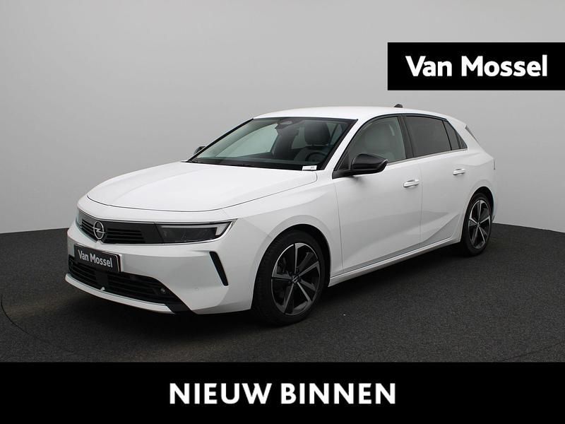 Wit Gebruikt 2022 Opel Astra Business Edition Hatchback | € 19.900 (Iets duurder) - Afbeelding 1/4